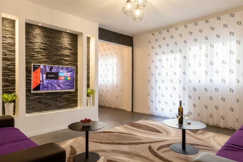 סלוניי Apartman Melani מראה חיצוני תמונה