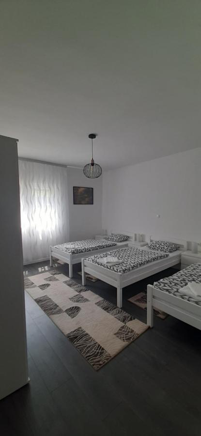 סלוניי Apartman Melani מראה חיצוני תמונה