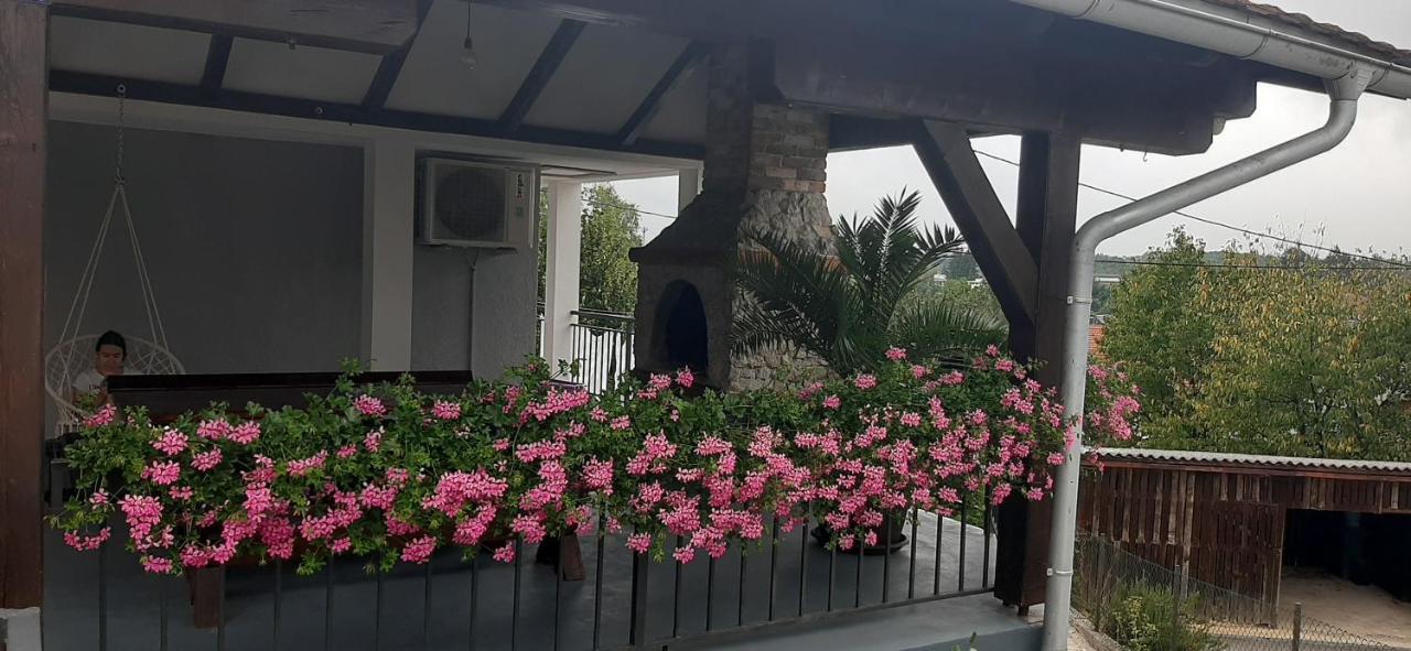 סלוניי Apartman Melani מראה חיצוני תמונה